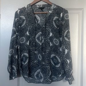 Banana Republic paisley print blouse size XS